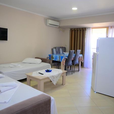 Eleana'S Apartament Σαράντα Εξωτερικό φωτογραφία